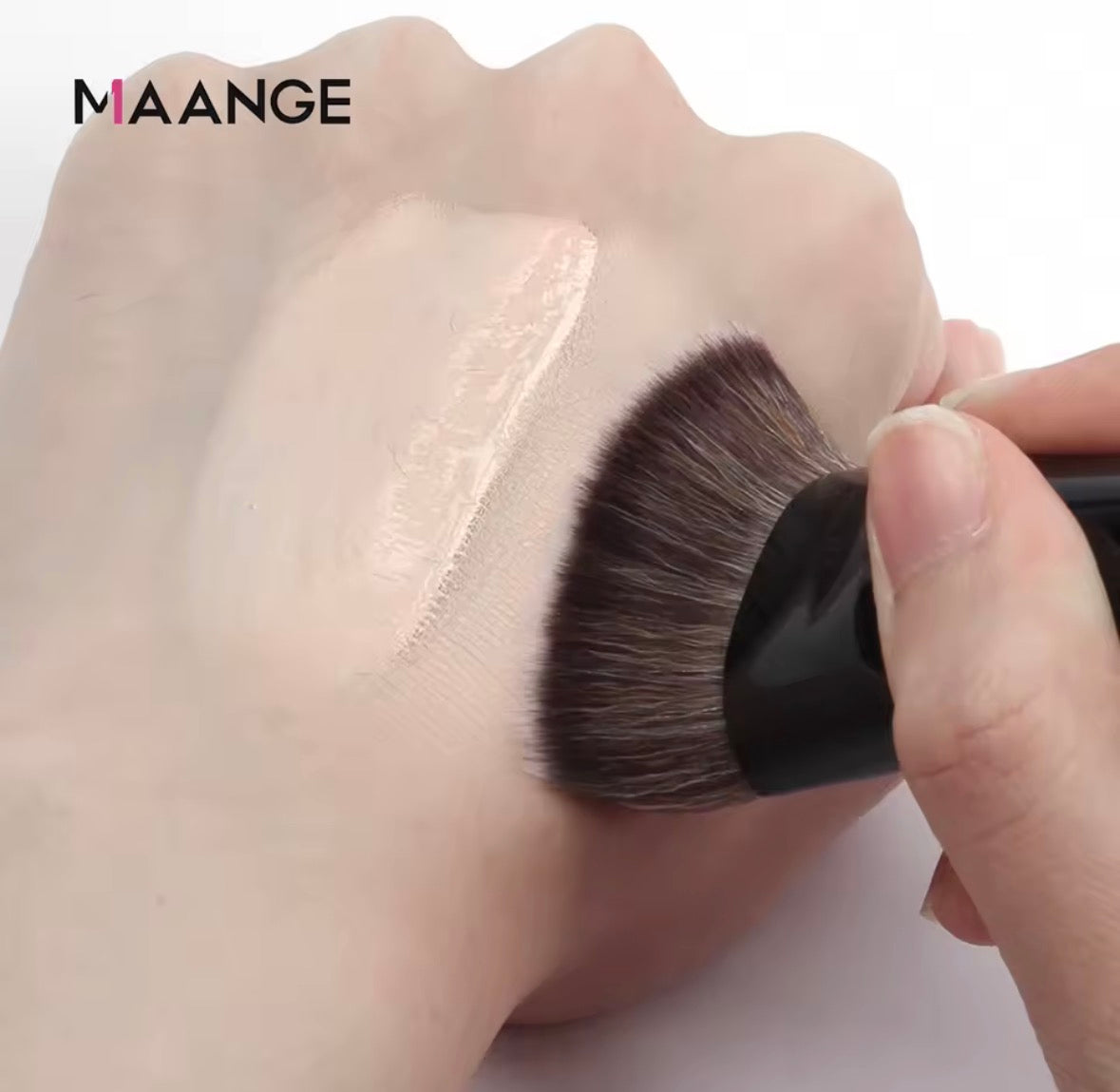 Pennello Fondotinta MAANGE Premium – Testa Piatta per Base Liquida, Crema e Cipria